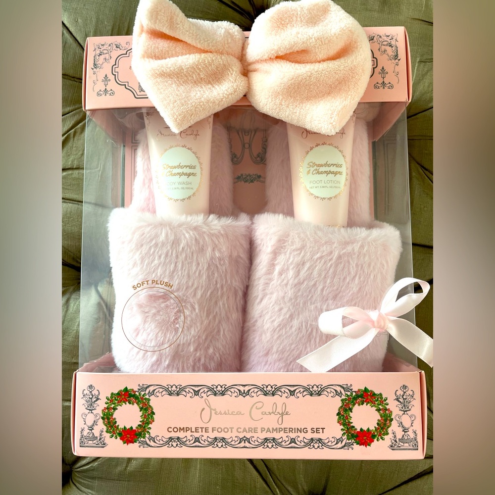 Jessica Carlyle Set